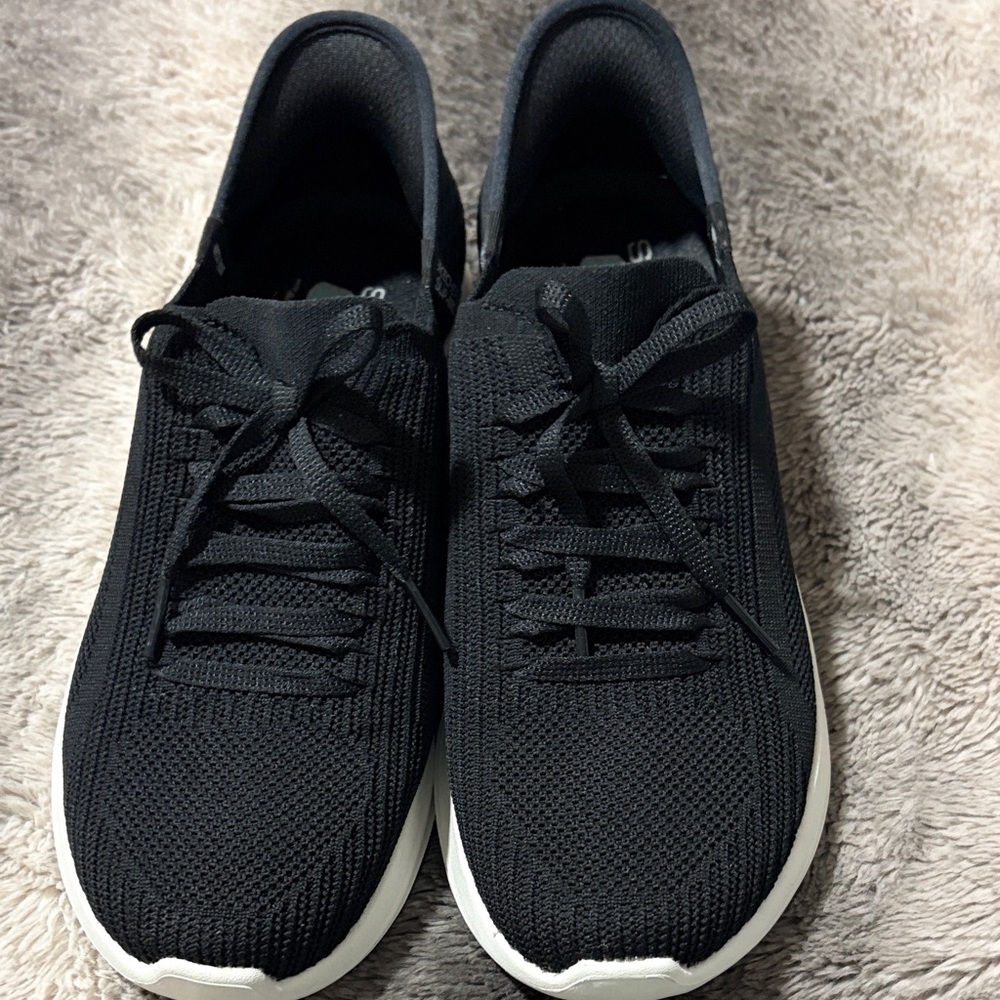 Skechers Men's Black Knit Sneakers